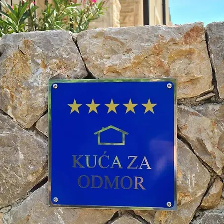 Villa Lulu Kamena Villa S Bazenom Otok Krk Selo Gostinjac * Gostinjac