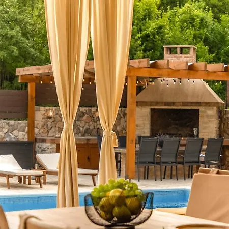 Villa Lulu Kamena Villa S Bazenom Otok Krk Selo Gostinjac Vila *