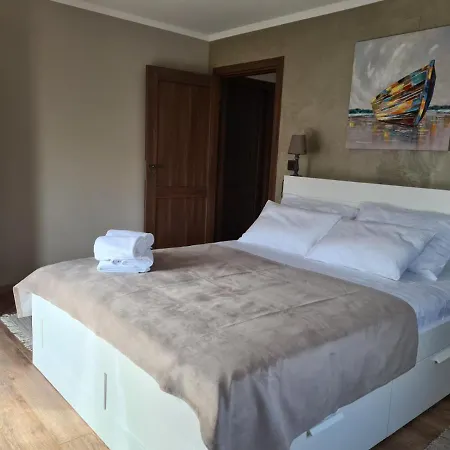 Vila Lulu Kamena S Maslinikom Otok Krk Dobrinj Selo Gostinjac *
