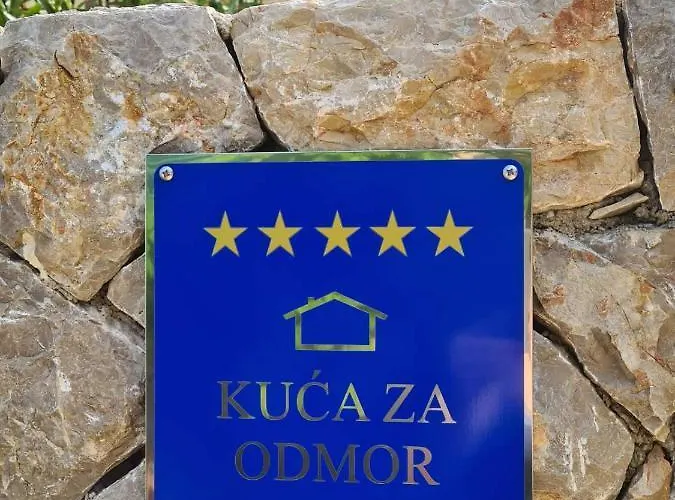 Lulu Kamena S Maslinikom Otok Krk Dobrinj Selo * Gostinjac