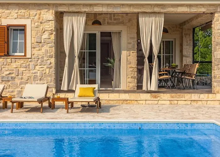 Lulu Kamena S Maslinikom Otok Krk Dobrinj Selo Villa