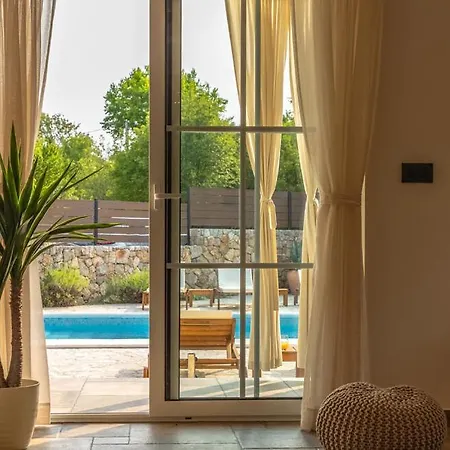 Villa Villa Lulu Kamena Villa S Bazenom Otok Krk Selo Gostinjac Gostinjac
