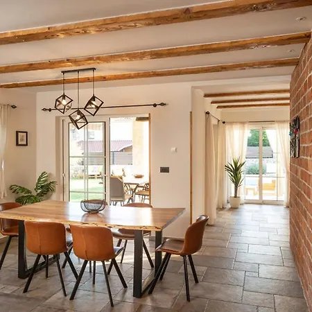Villa Villa Lulu Kamena Villa S Bazenom Otok Krk Selo Gostinjac
