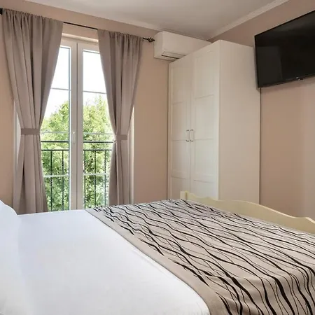 Lulu Kamena S Maslinikom Otok Krk Dobrinj Selo Villa Gostinjac