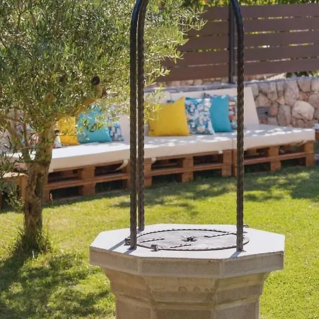 Villa Villa Lulu Kamena Villa S Bazenom Otok Krk Selo Gostinjac